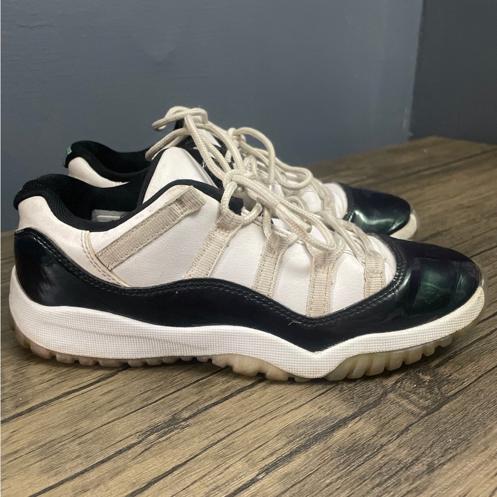 Jordan 11 lows - Picture 2 of 5